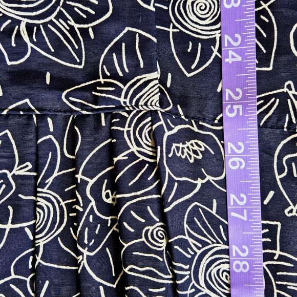 Cynthia Howie Vintage Navy Blue Outlined Floral Lace Pleated Tea Length Dress - Picture 15 of 16